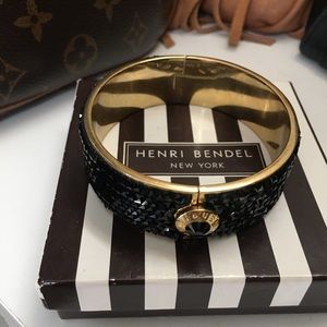 Henri Bendel cuff